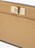 Bej Clutch Modern Cu Lant Cu Inchizatoare Clasp Si Monograma TH  Femei