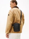 Negru Geanta Crossbody Pebble Grain Cu Logo  Barbati