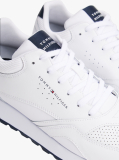 Alb Sneakers Cu Logo Pe Toc Contrastant Si Talpa Profilata  Barbati