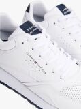 Alb Sneakers Cu Logo Pe Toc Contrastant Si Talpa Profilata  Barbati