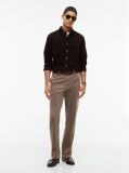 Bej Pantaloni Chinos Denton Din Catifea Fina Cu Croiala Slim Si Dreapta  Barbati