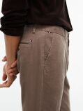 Bej Pantaloni Chinos Denton Din Catifea Fina Cu Croiala Slim Si Dreapta  Barbati