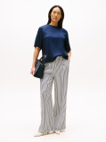 Blue Tricou Sateen Cu Croiala Lejera  Femei