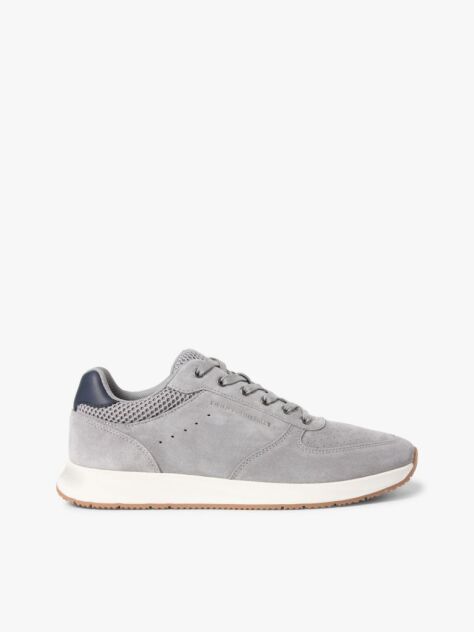 Gri Adidasi Din Piele Suede Cu Textura Mixta  Barbati