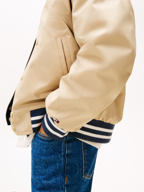 Bej Geaca Bomber Relaxata Cu Logo Pe Spate Reversibila  Baieti