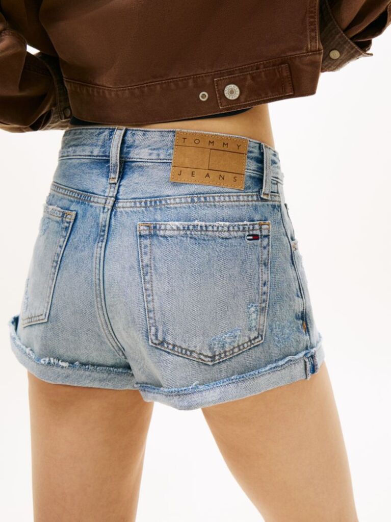 Denim Pantaloni Scurti Din Denim Uzat Cu Croiala Regular   Femei