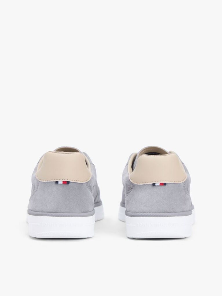 Gri Adidasi Din Piele Suede Cu Logo Luxe  Barbati