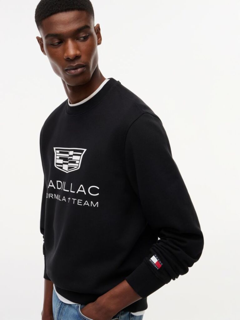 Negru TH x Cadillac Formula 1® Team Hanorac Cu Logo  Unisex