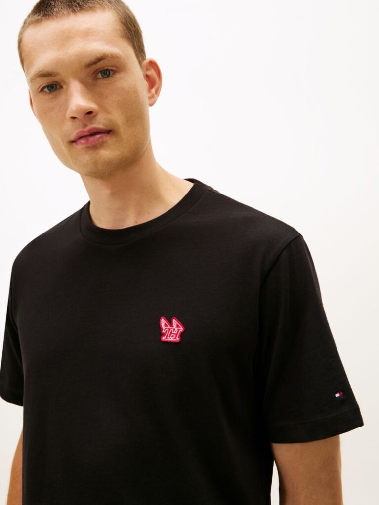 Negru T-Shirt Cu Croiala Lejera Si Logo  Barbati
