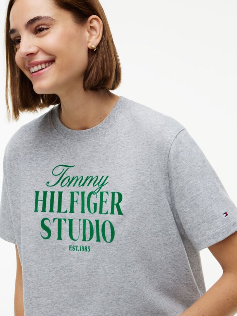 Gri T-Shirt Din Jerseu Cu Croiala Lejera Si Logo  Femei