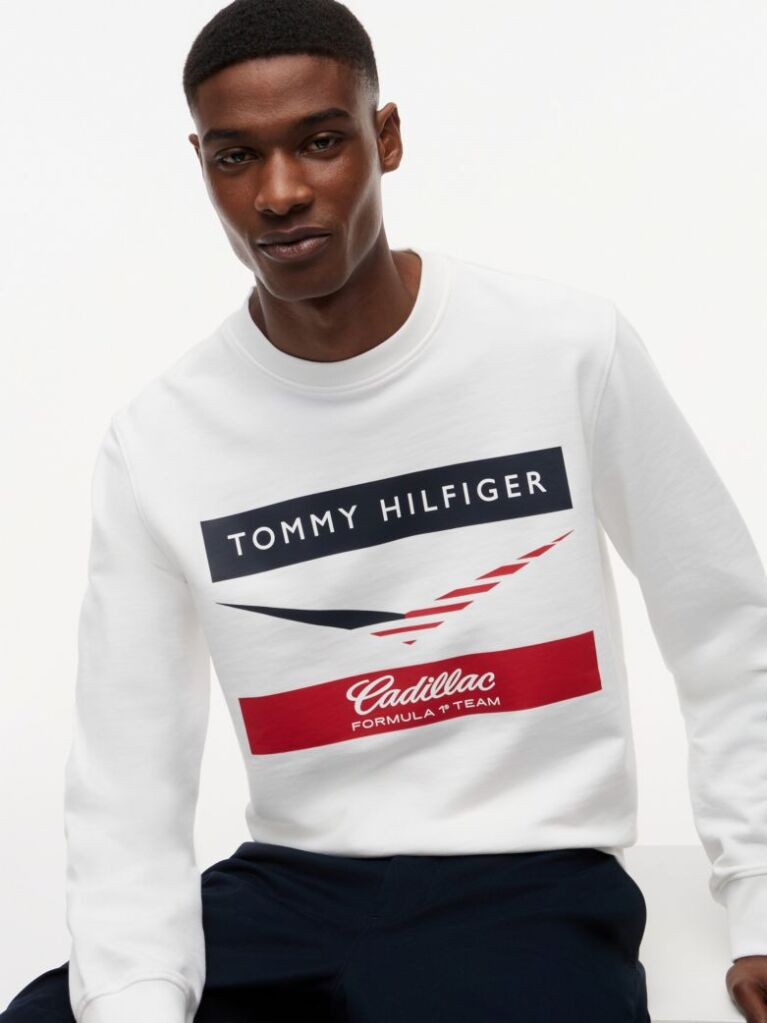 Alb TH x Cadillac Formula 1® Team Chevron Hanorac  Unisex