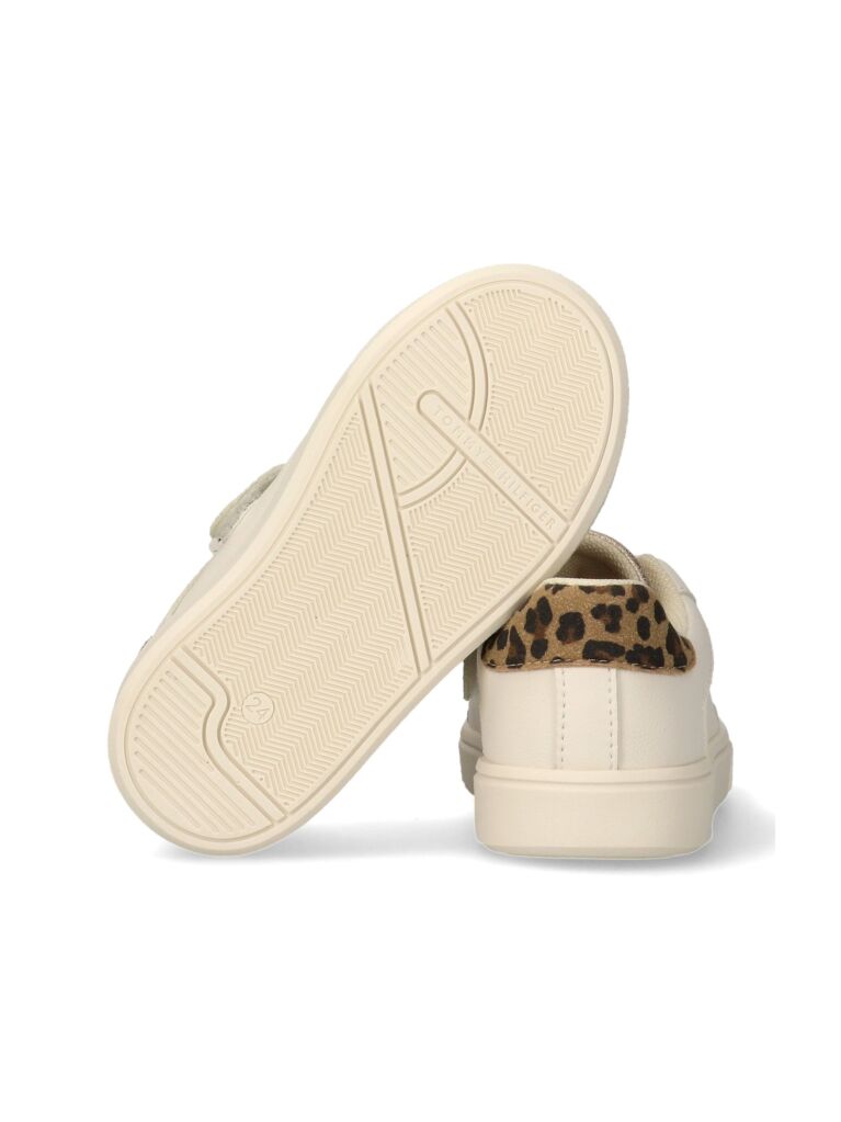 Multi Adidasi Cu Doua Culori Si Logo  Fete
