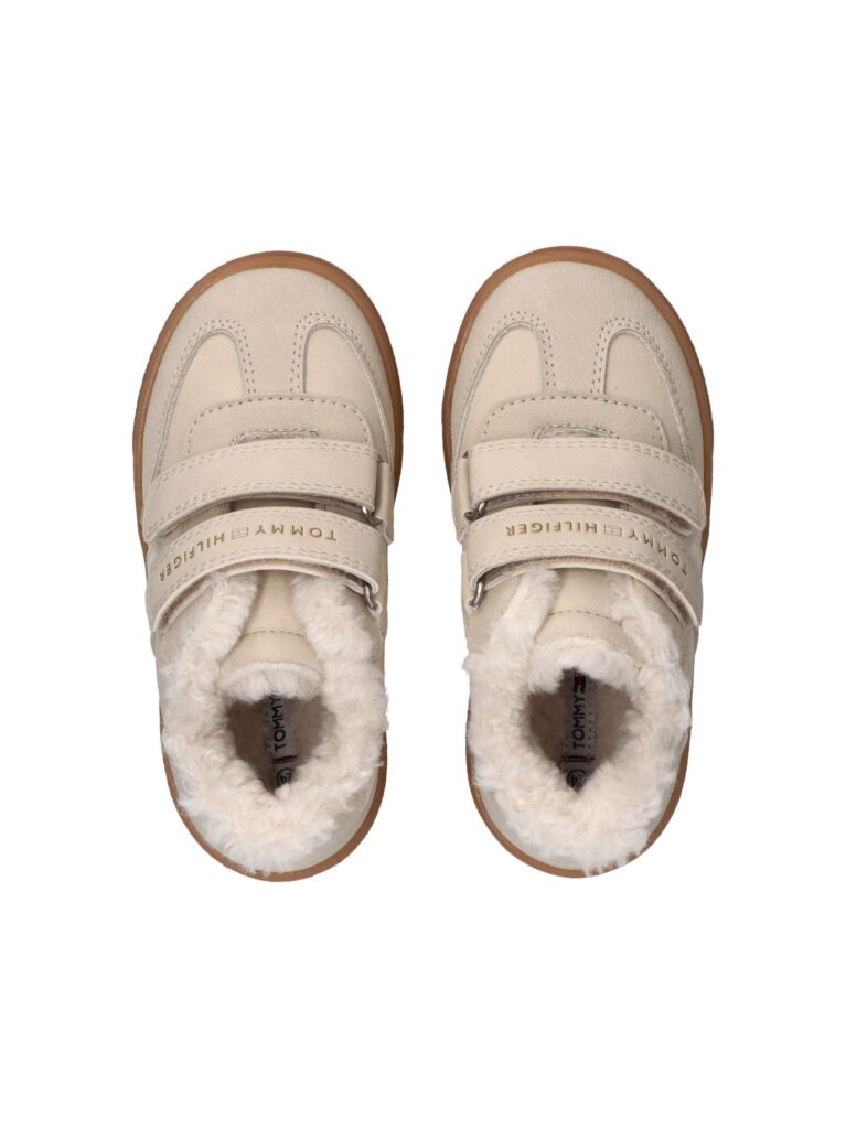 Bej Adidasi Cu Velcro Si Teddy  Fete