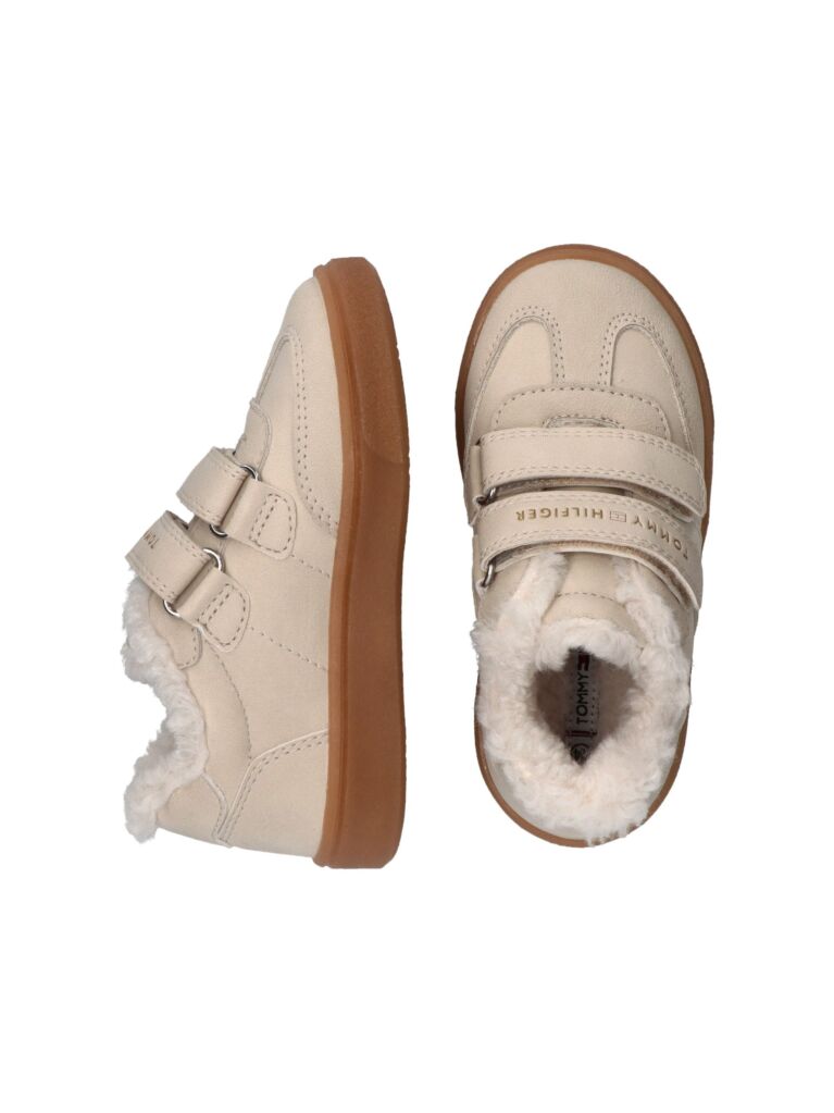 Bej Adidasi Cu Velcro Si Teddy  Fete