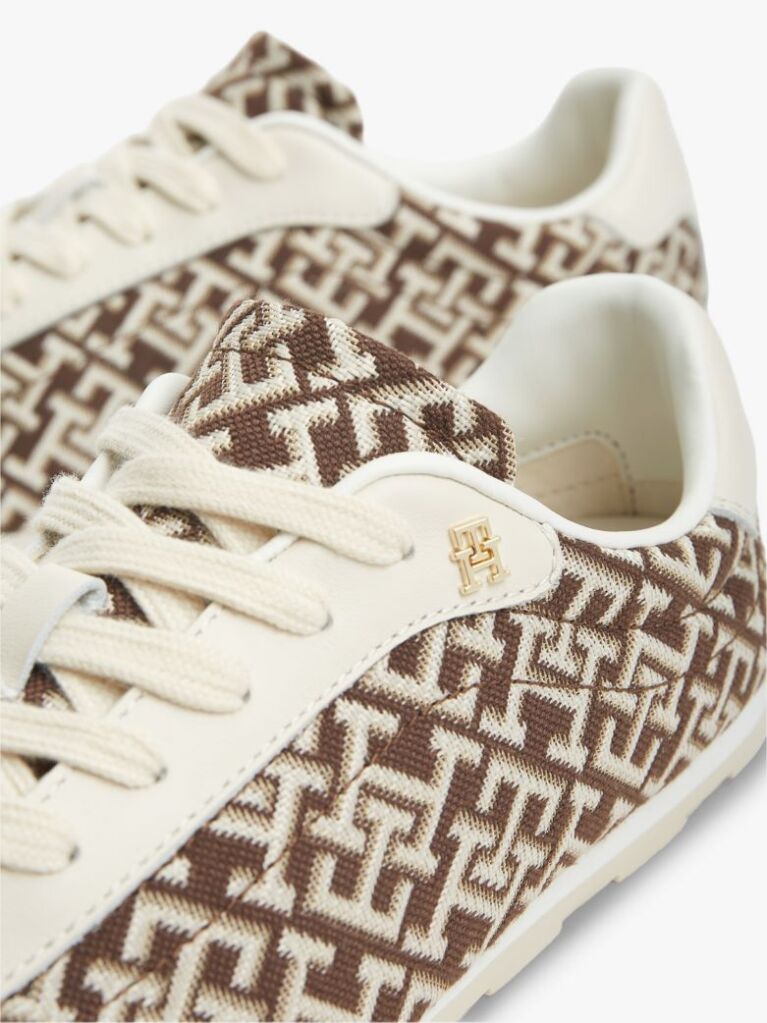 Multi Adidasi Cu Monogramma TH  Femei