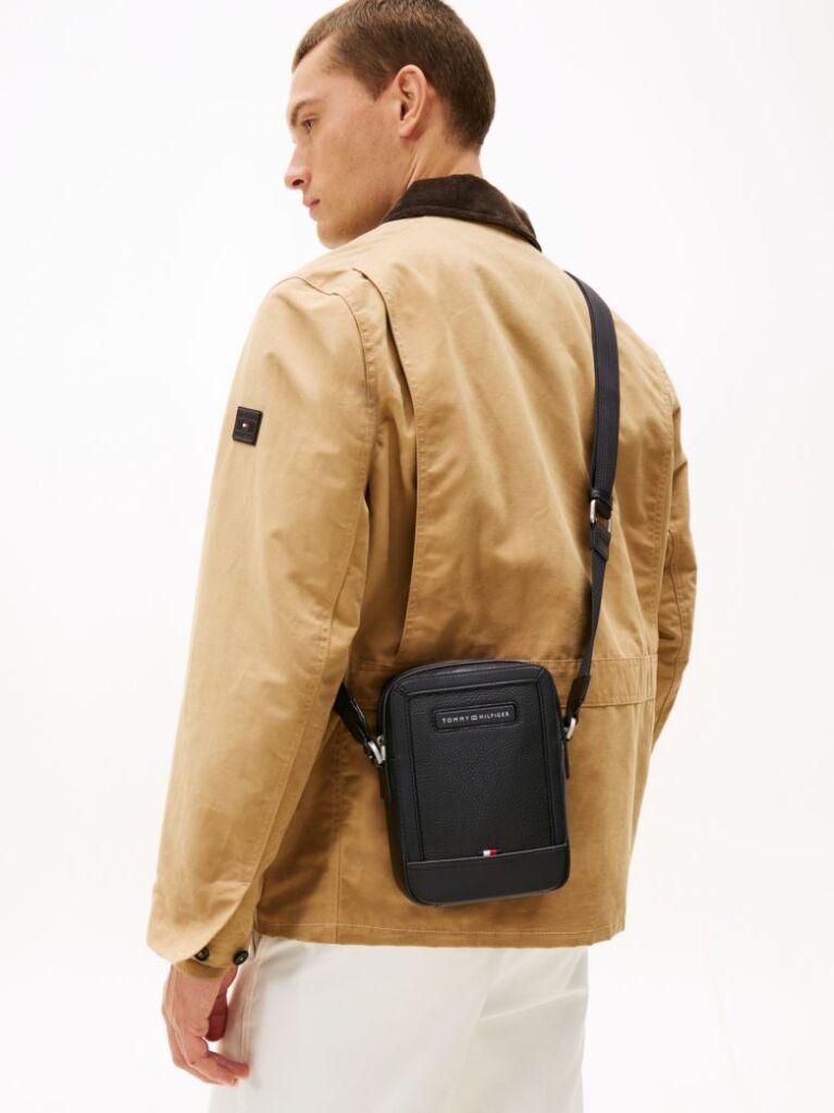 Negru Geanta Crossbody Pebble Grain Cu Logo  Barbati
