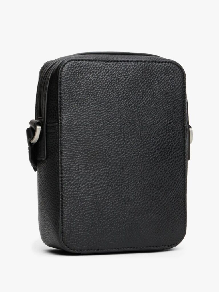Negru Geanta Crossbody Pebble Grain Cu Logo  Barbati