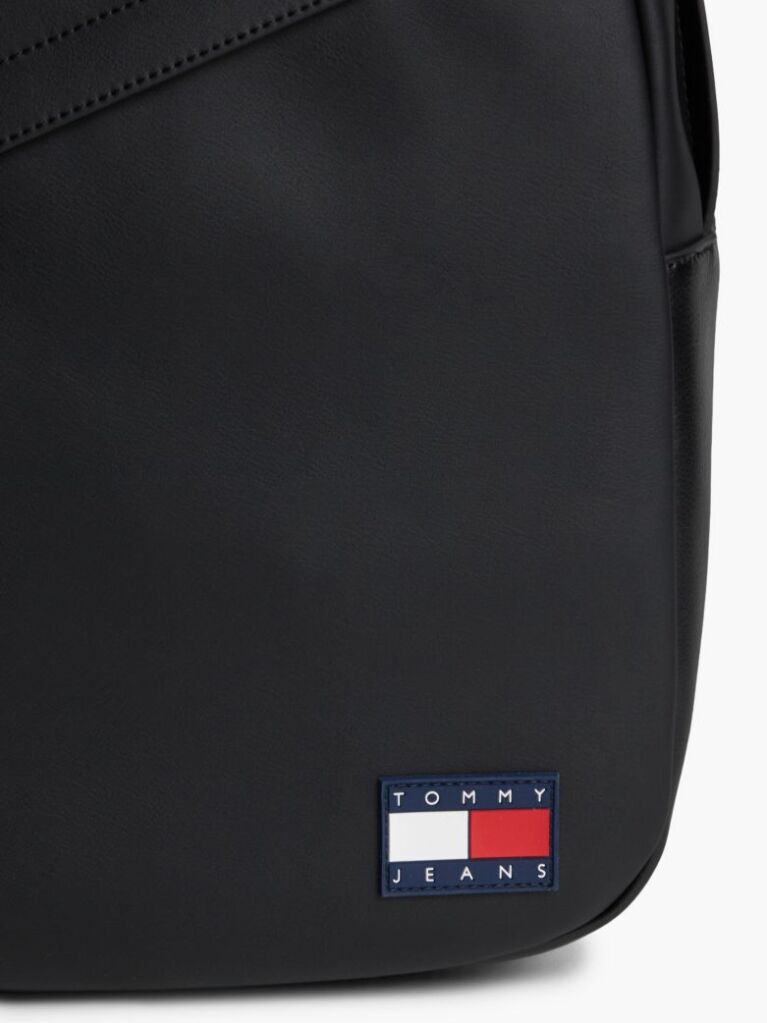 Negru Rucsac Dome Essential Cu Logo  Barbati