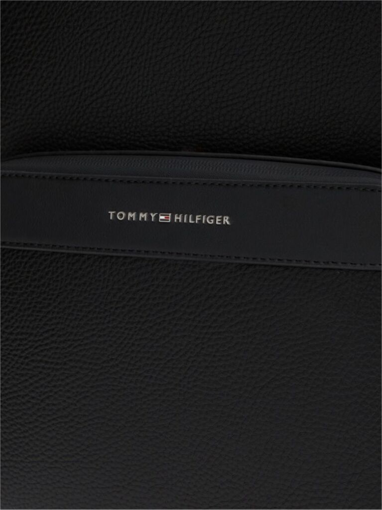 Negru Rucsac Dome Cu Logo Mtealic  Barbati