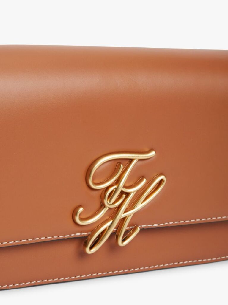 Maro Geanta Crossbody Din Piele Cu Clapa Si Placa Cu Logo  Femei