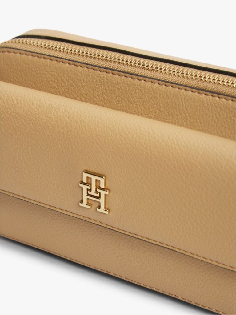 Bej Geanta Crossbody Camera Hilfiger Icon  Femei