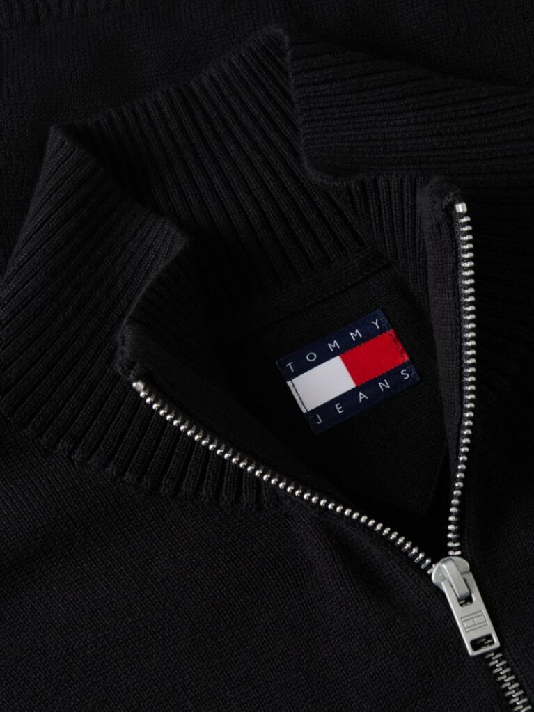 Black Tommy Flag Lightweight Slim Quarter-Zip Jumper  Men