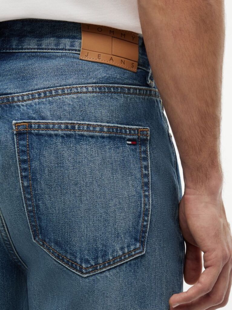 Denim Blugi Tapered Whiskered Cu Croiala Regular  Barbati