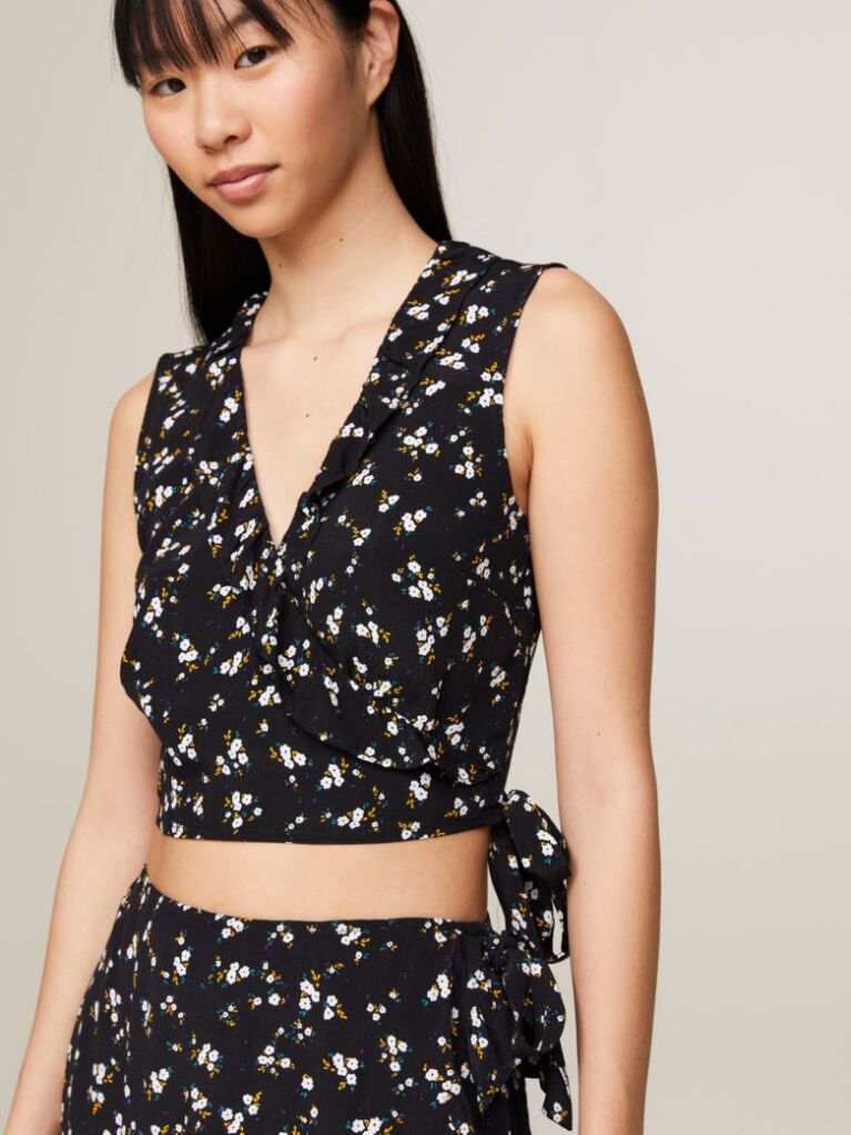 Multi Crop Top Cu Imprimeu Floral Si Volane  Femei