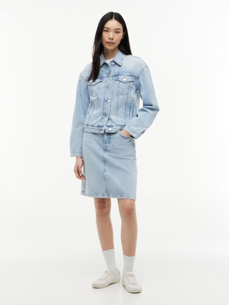 Denim Vintage Relaxed Denim Trucker Jacket  Women