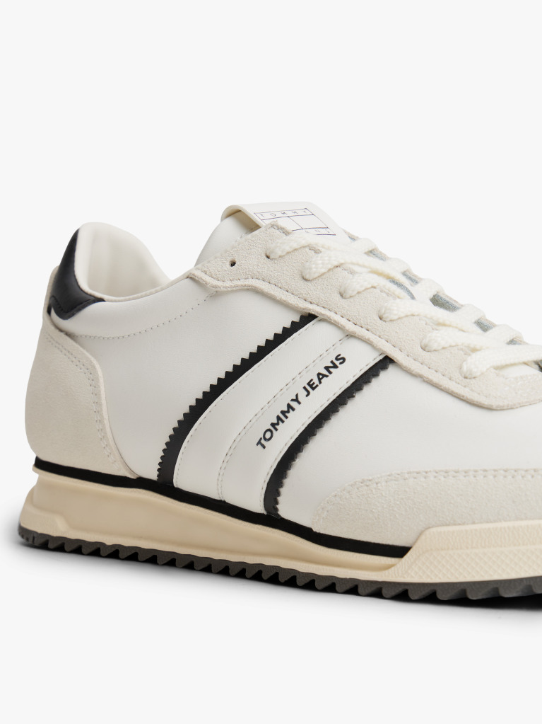 Bej Sneakers Retro Cu Talpa Serrata Si Detalii Din Piele  Barbati