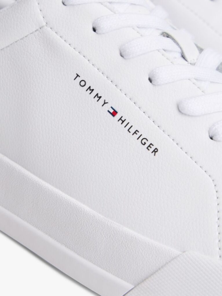 White Pebble Grain Court Trainers  Men