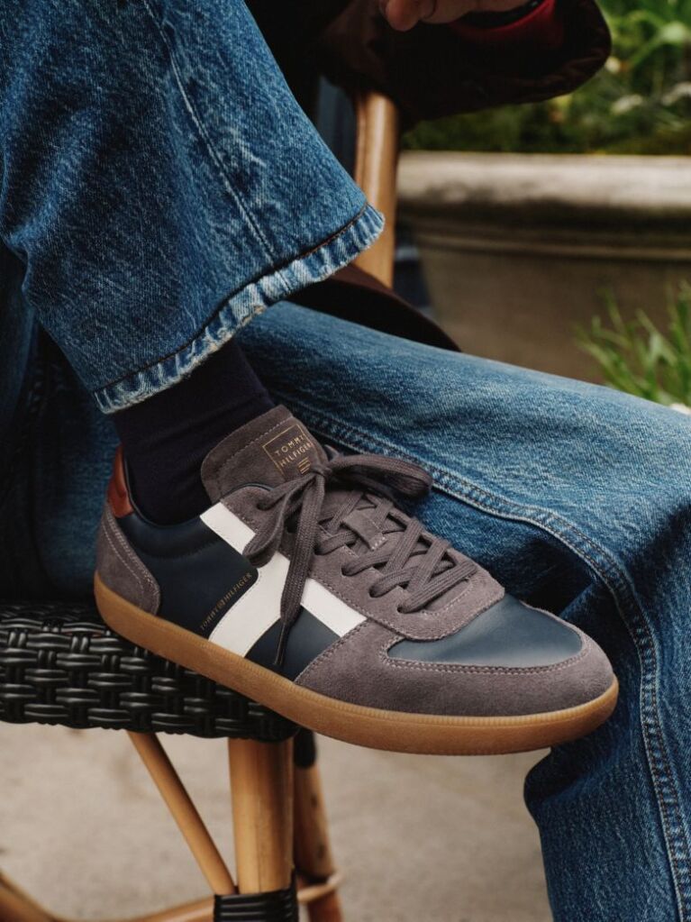 Blue Adidasi Din Piele Cu Texturi Mixte  Barbati