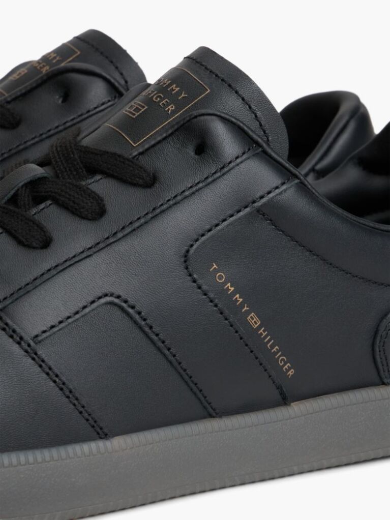 Negru Adidasi Din Piele Cu Logo Metalic  Barbati