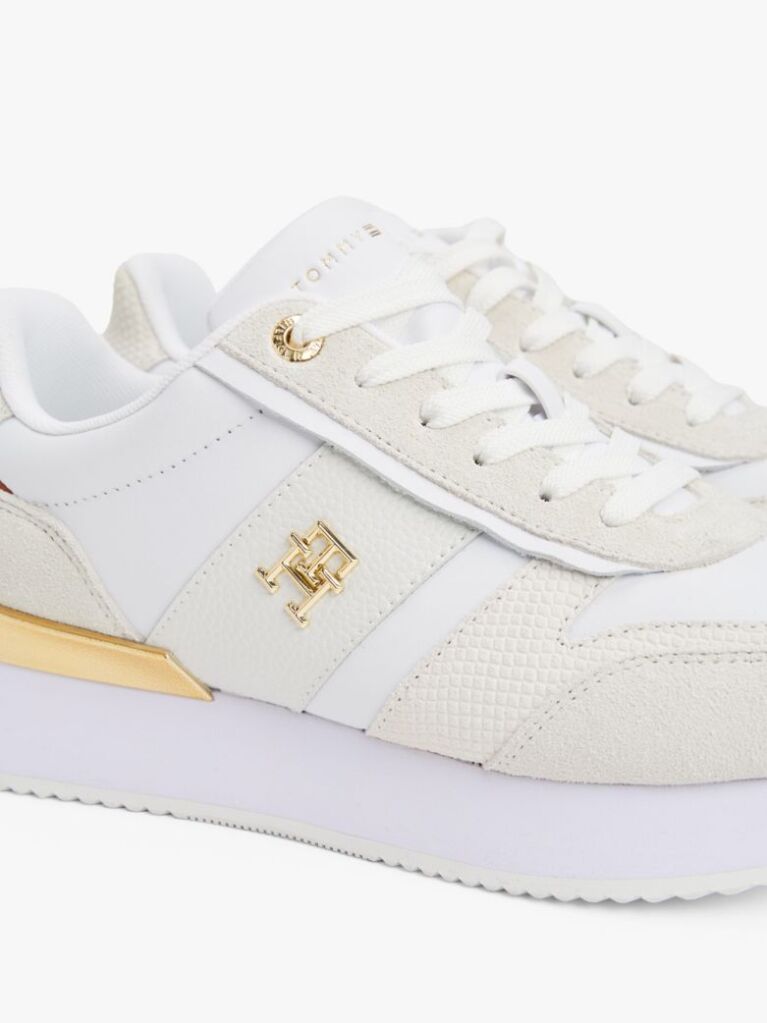 Bej Pantofi Sport Din Piele Cu Panouri Texturate Si Detalii Metalice  Femei