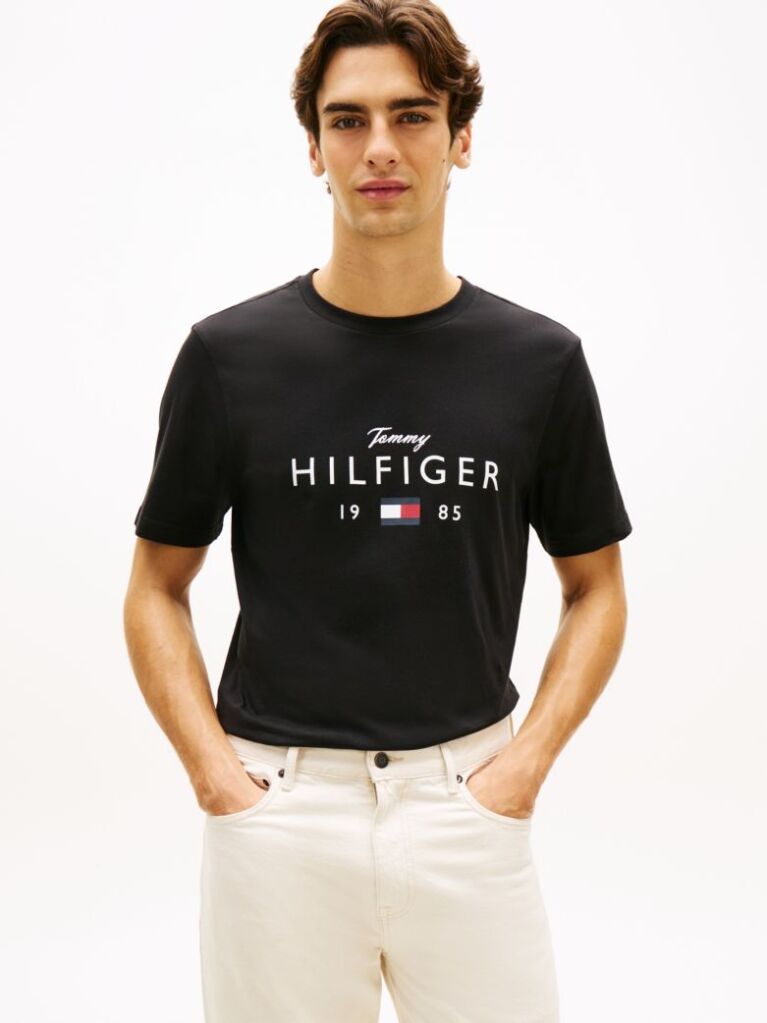 Negru T-Shirt Cu Guler Rotund Si Logo Grafic  Barbati