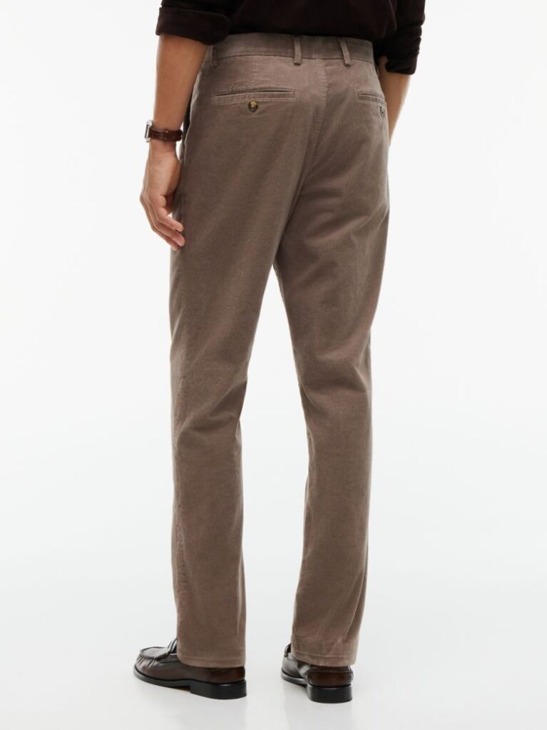Bej Pantaloni Chinos Denton Din Catifea Fina Cu Croiala Slim Si Dreapta  Barbati