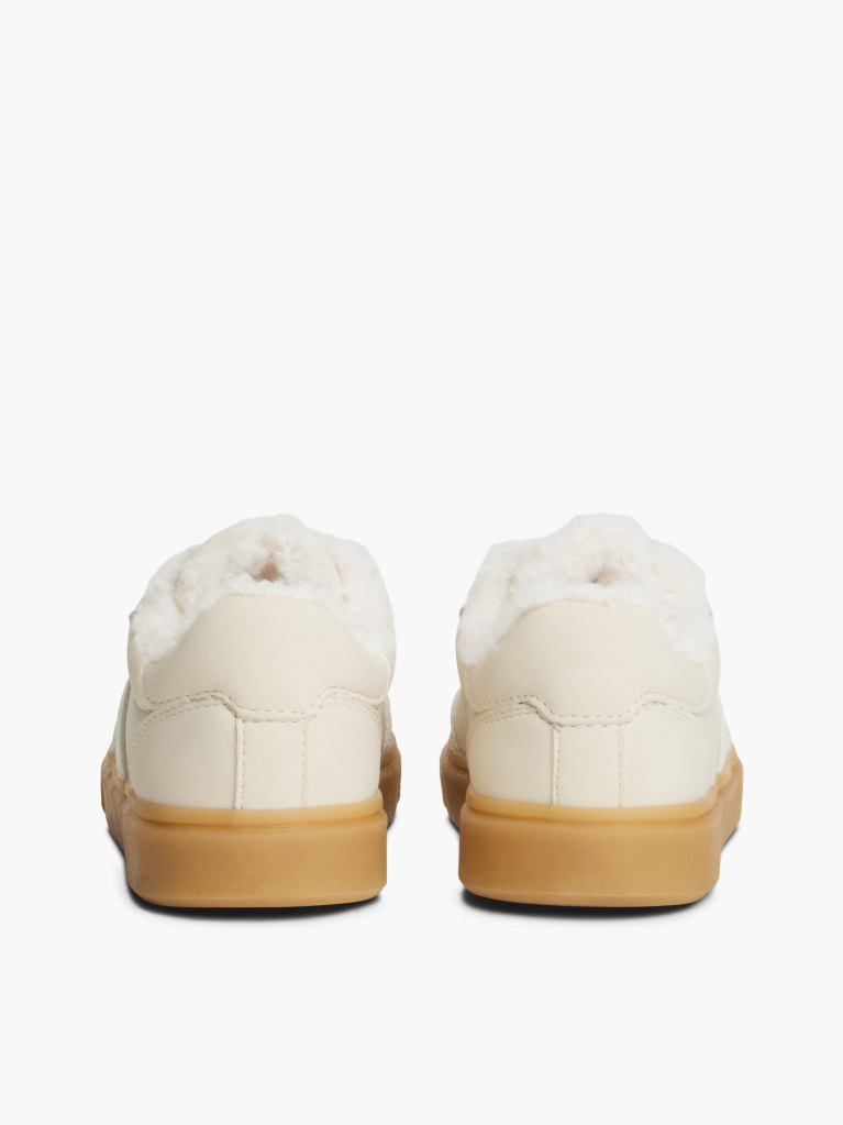 Bej Adidasi Cu Cordon Si Teddy  Fete