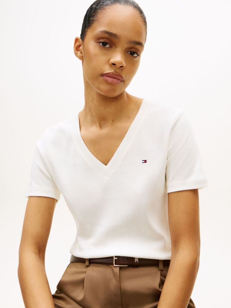 Bej Tricou Slim Fit Tricotat Cu Guler In V  Femei