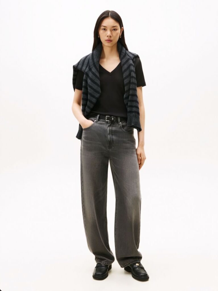 Negru Tricou Slim Fit Tricotat Cu Guler In V  Femei