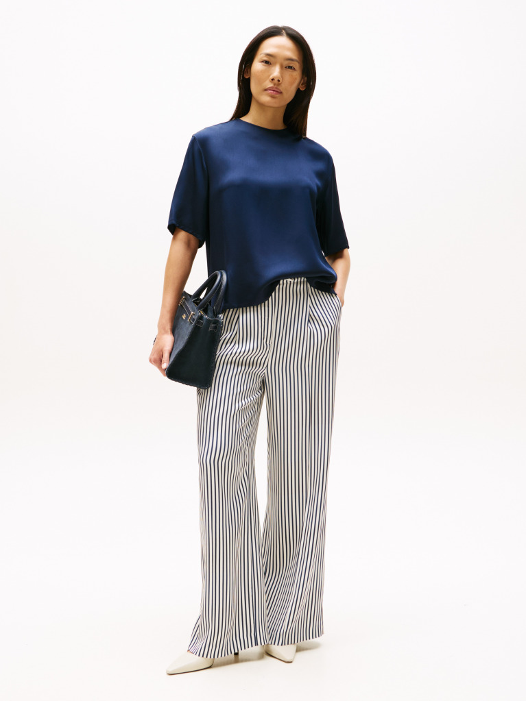 Blue Tricou Sateen Cu Croiala Lejera  Femei