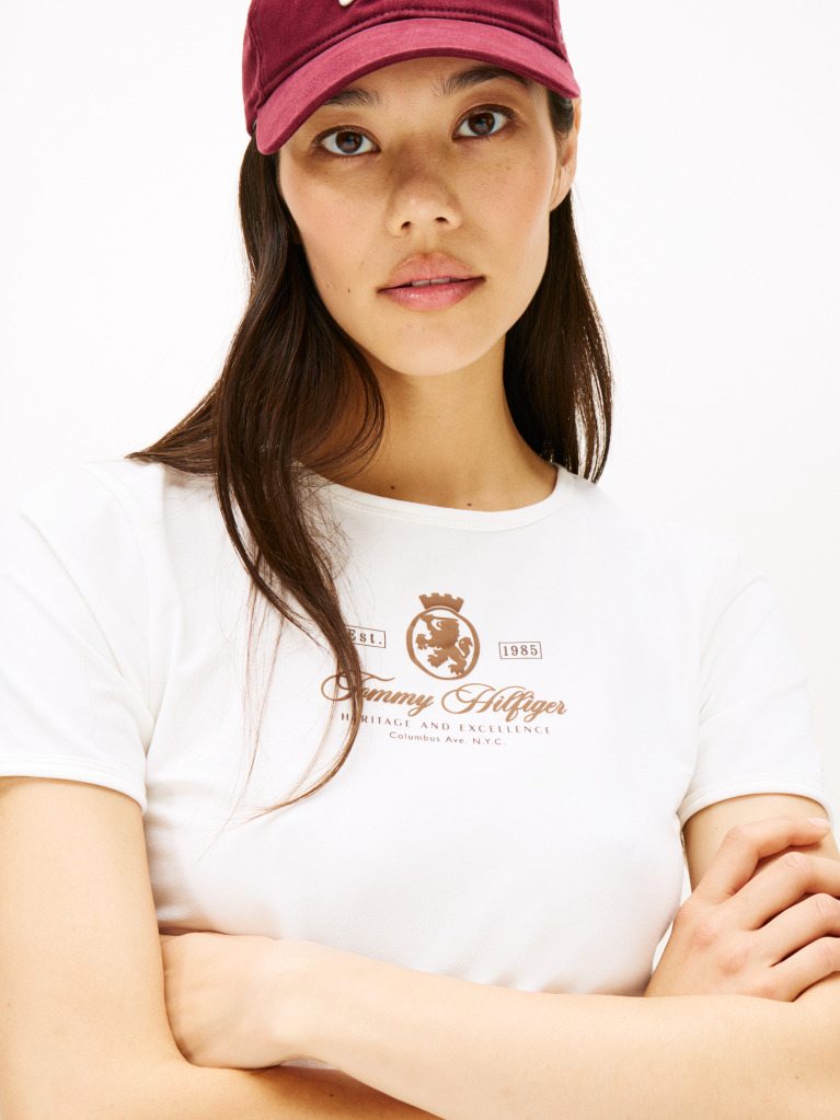 Bej Varsity Crest Slim Tricou Cu Maneca Scurta  Femei